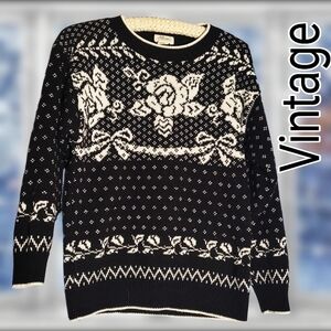 Vintage floral rose & bow pattern sweater